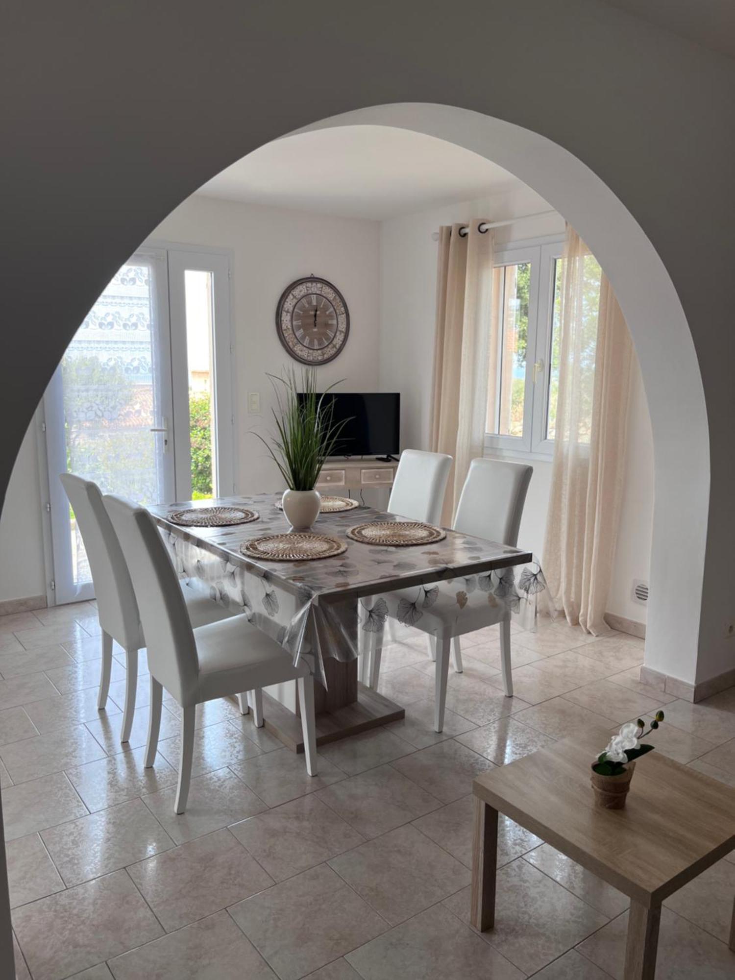 Appartement Rez De Villa LʼÎle-Rousse Buitenkant foto